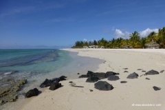 strand-le-morne-mauritius