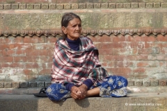 strasse-nepal-frau