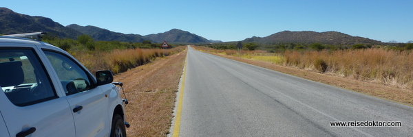 Fahrt in den Etoscha Nationalpark