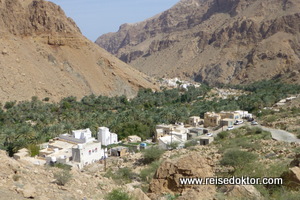 Dorf im Wadi Tiwi