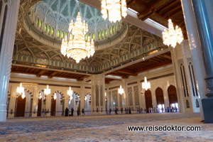 Sultan Qaboos Grand Mosque