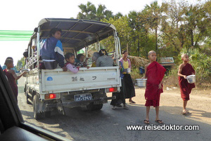 Straßensammlung Myanmar