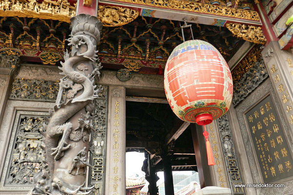 Bronzesäule Longshan Tempel