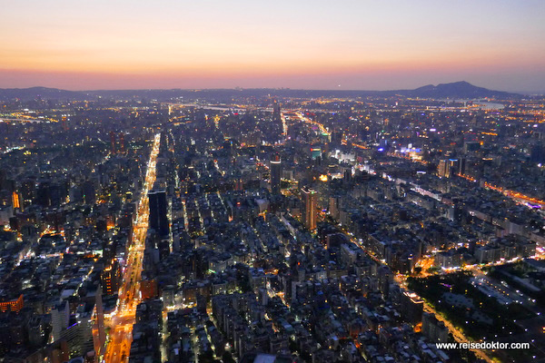 Taipeh bei Nacht